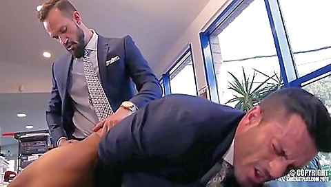 Muscular hunk gets a hot black cock on her huge hole