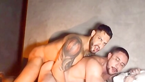 Amateur brunette busty babes fucked in a threesome