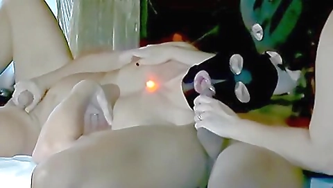 Amateur porn star gets her pussy fucked hard and her face covered