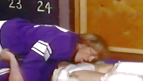 Bareback blonde teen in a vintage pantyhose fucked in the locker